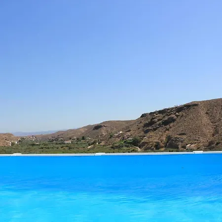 Apartment Rojo - An With Shared Pool & Hot Tub With Stunning Views In *