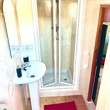 Rojo - An With Shared Pool & Hot Tub With Stunning Views In Apartment *