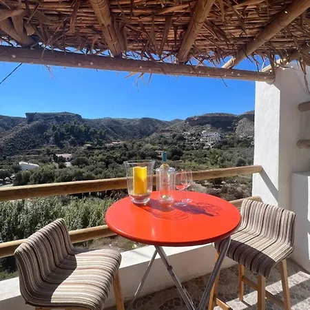 Rojo - An With Shared Pool & Hot Tub With Stunning Views In Apartment Oria